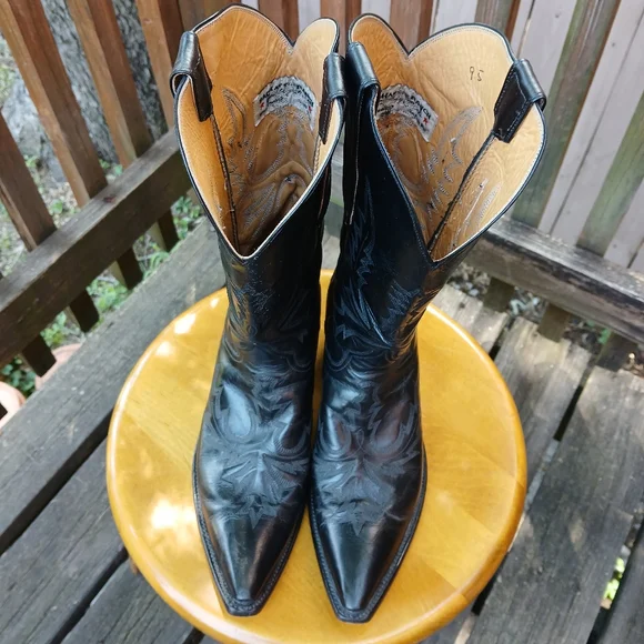 Fabulous Back at the Ranch "Wings" womens Cowboy Boots! - Picture 3 of 16